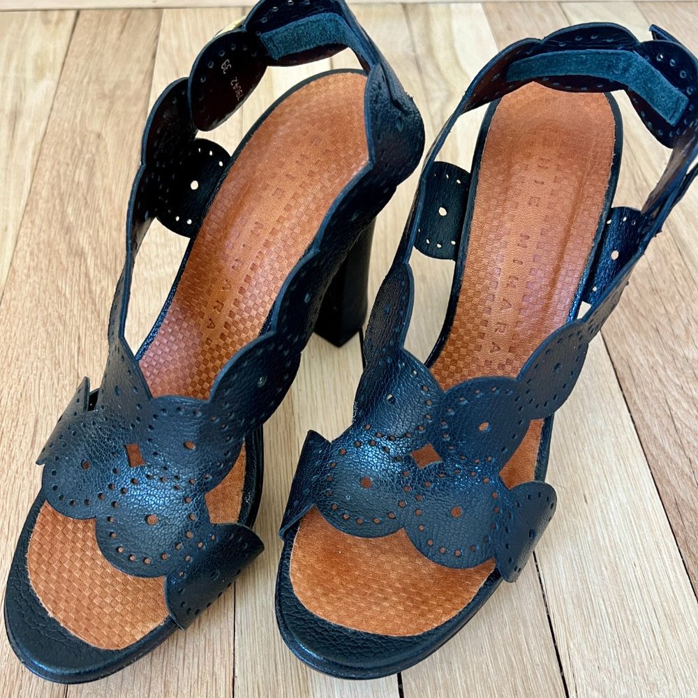 CHIE MIHARA 39 Black Leather Block Heel Floral Cut Sandals *LOVELY* SZ 8.5